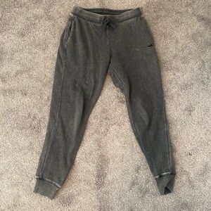Hollister dark gray women’s sweatpants/ joggers